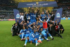 مرسيليا يحتفظ بلقب كأس رابطة فرنسا للمرة الثالثة على التوالي