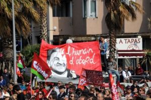 استياء مسلمي فرنسا من بعض خطب الحملة الانتخابية