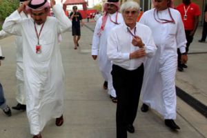 ولي العهد يزور الحلبة الدولية ويؤكد: سباق الفورمولا1 حدث رياضي ولا يجب استغلاله سياسياً