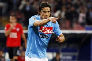 كافاني يشيد بفوز نابولي واستعادة التوازن سلسلة الهزائم الأخيرة