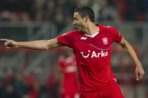 تفينتي يواصل صراعه على لقب الدوري الهولندي