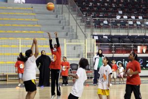 انطلاقة الفعاليات النسائية لليوم الأول للمهرجان العائلي الرياضي (3on 3) 