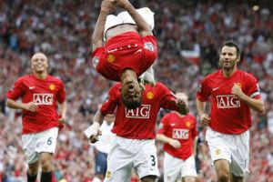 ناني يؤكد اقترابه من تمديد عقده مع مانشستر يونايتد 