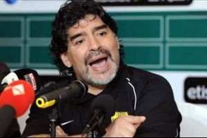 مارادونا يؤكد انه سيحترم عقده مع الوصل حتى نهاية الموسم المقبل