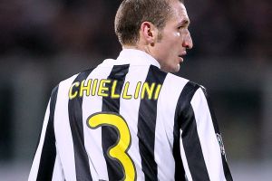 الإصابة تحرم كيليني من المشاركة في نهائي كأس إيطاليا