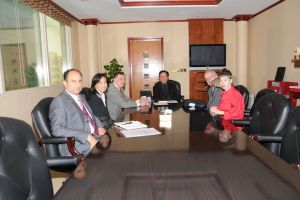 وزير 'التجارة' يستقبل المستشار القانوني بوزارة التجارة الأمريكية 