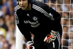 لقب دوري ابطال اوروبا هدية الحارس شيك في عيد ميلاده 