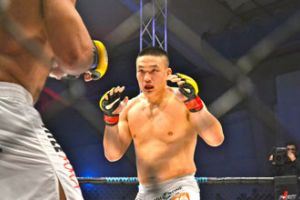 فايت نايت-6 تكشف عن بطاقة النزالات الاحترافية والمقاتلون يتوافدون على المنامة 