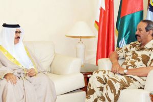 القائد العام يبحث مع وزير الداخلية التعاون والتنسيق المشترك لحفظ استقرار البحرين