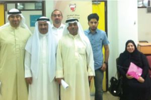 فصل 8 موظفين من أحد البنوك