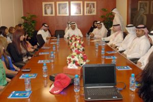 النعيمي يطلع على خطط وبرامج لجنة السكن والضيافة مع لجان خليجي 21