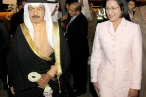 رئيس الوزراء يصل الى تايلند 