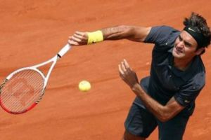 فيدرر يواصل مشواره بثبات