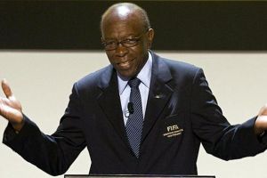 مدير النيابة العامة يبرِّئ جاك وارنر من تهمته