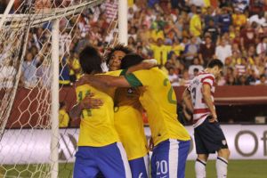 البرازيل تفوز على المنتخب الامريكي برباعية في مباراة ودية 