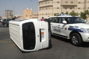 إصابة آسيوي بتصادم مركبتين بالسلمانية (شاهد الصور)