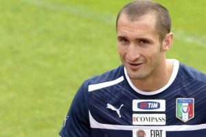 كيليني: إيطاليا تريد منافسة أسبانيا على الاستحواذ على الكرة