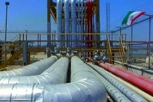 مديرون تنفيذيون بقطاع النفط يقولون السوق تتكيف مع خروج إيران 