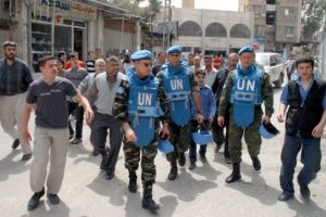 وصول المراقبين الدوليين الى مكان وقوع المجزرة في ريف حماه