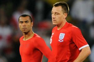 الاتحاد الإنجليزي: خروج تيري وكول من التدريبات إجراء وقائي  