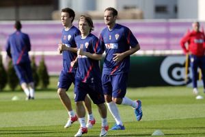 لاعبو كرواتيا يتسلحون بالثقة قبل لقاء أيرلندا