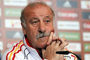 كأس اوروبا 2012: دل بوسكي أمام مشكلة عويصة في خط الهجوم 