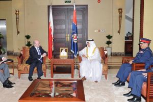 لدى استقباله وزير الدولة لشئون الشرق الأوسط بالمملكة المتحدة... وزير الداخلية: البحرين اتبعت نهجاً حضارياً في معالجة مشكلات الأمن الداخلي