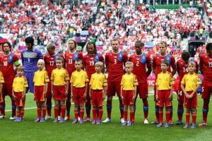 الصحافة التشيكية تشيد بالفوز على اليونان