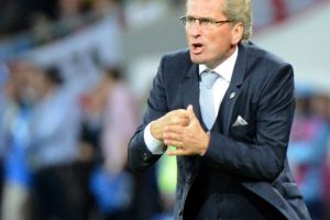 مدرب السويد لا يحمل لاعبيه مسؤولية الخروج من اوروبا 2012 