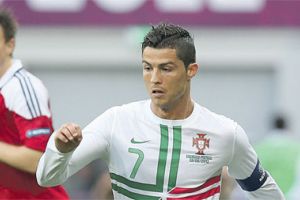 كريستيانو رونالدو ينقل كل هواجسه إلى أمم أوروبا