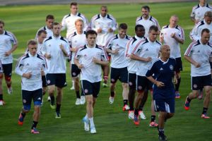 الدنمارك والبرتغال تشعران بالقلق من صحوة هولندية متأخرة