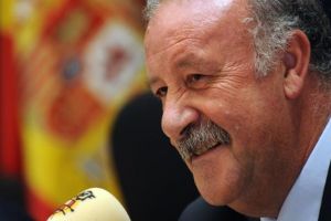 ماركا: دل بوسكي جدد عقده مع المنتخب الأسباني حتى 2014