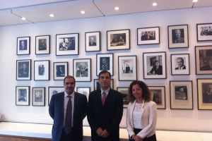 رئيس شئون الإعلام: أبواب المسئولين في البحرين ستظل مفتوحة 