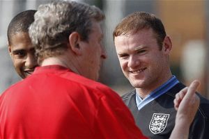 حيرة لهودجسون بعد عودة روني واللاعب يؤكد صعوبة مشاهدة المباريات من المدرجات