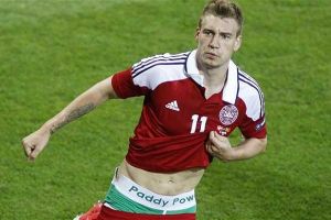 تغريم الدنماركي بيندتنر 47 ألف دينار بحريني بسبب سرواله الداخلي!