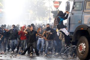 كأس اوروبا 2012: توقيف 515 شخصا في بولندا 