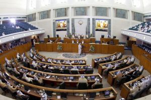 المحكمة الدستورية الكويتية تبطل انتخابات مجلس الامة وتعيد المجلس السابق