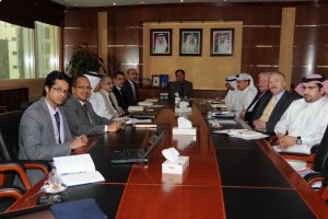 وزير الصناعة والتجارة يجتمع بالمعنيين بمشروع المدينة الإقتصادية الجديدة 