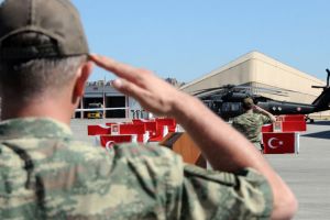 مقاتلات تركية تقصف قواعد للمتمردين الأكراد في شمال العراق 