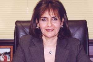منى المؤيد