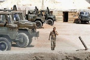 باريس تدعو العسكريين السوريين الى الانشقاق عن الجيش