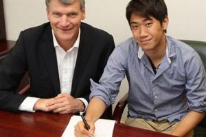 كاغاوا رسمياً مع مانشستر يونايتد لأربع سنوات