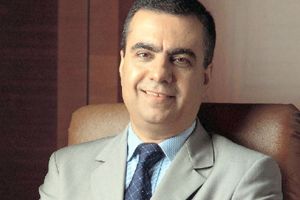 عادل علي