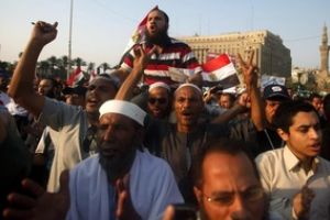 احتجاجات في التحرير ومصر تنتظر الرئيس  