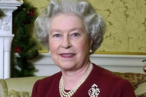 ملكة بريطانيا وحزب شين فين يستعدان لاجتماع تاريخى