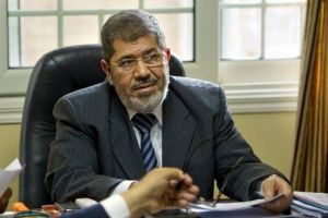 مرسي ينفي تصريحات نسبت إليه بخصوص العلاقة بإيران ووكالة أنباء فارس تبث تسجيل صوتي