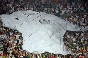 تغريم اسبانيا وروسيا بسبب عنصرية مشجعين ببطولة اوروبا لكرة القدم