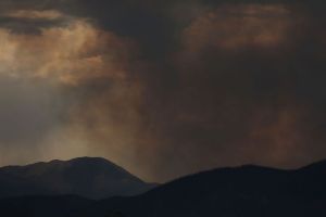 فرار 36 ألف أمريكي من أعنف حريق بغابات كولورادو