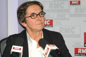 وزيرة الرياضة الفرنسية ضد السماح بوضع الحجاب