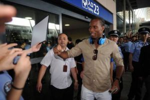 استقبال الابطال لدروغبا في الصين (صور)